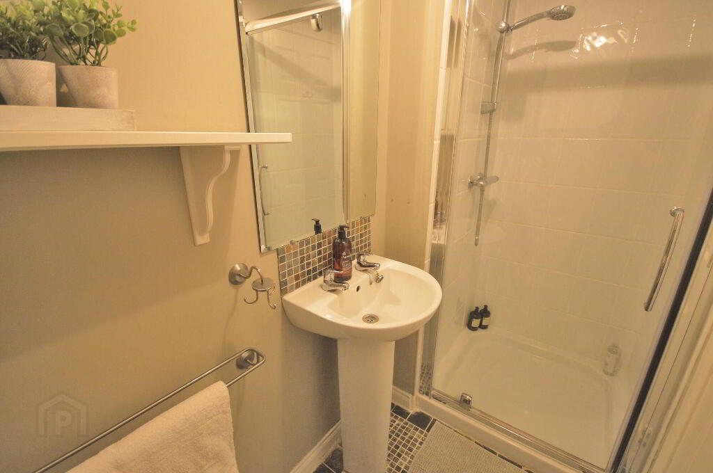 Photo 13 of Apt 1, 53 Bryansburn Road, Bangor