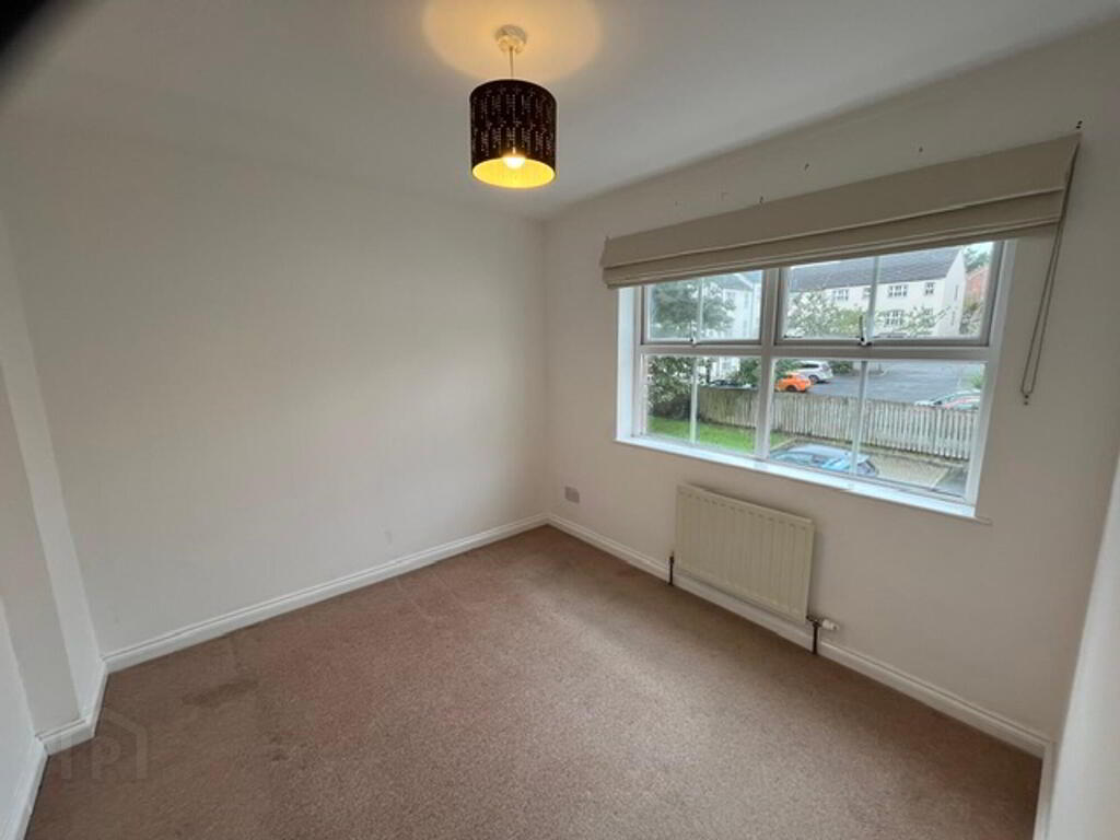 Photo 10 of 8 Rawdon Court Mews, Moria