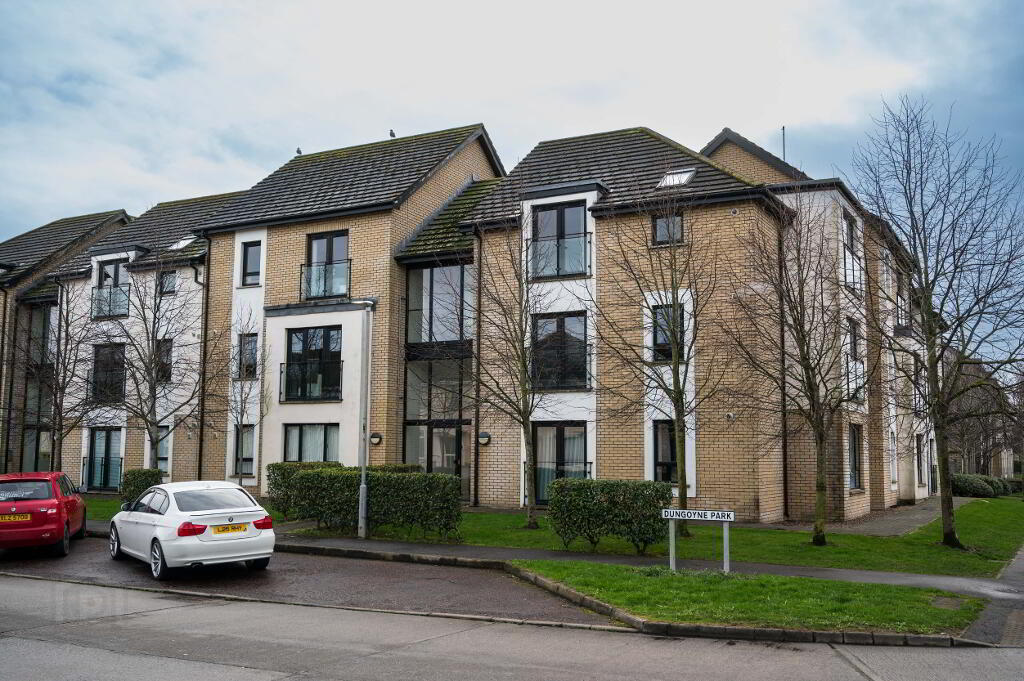 Photo 1 of 33 Drumadoon Square, Dundonald, Belfast