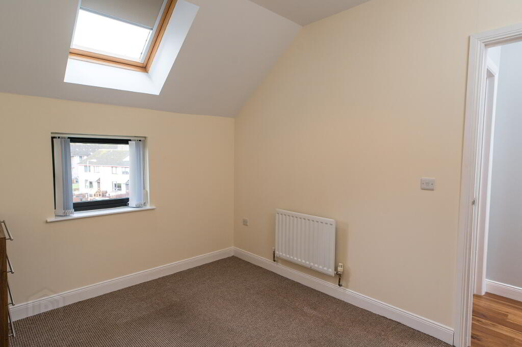Photo 12 of 33 Drumadoon Square, Dundonald, Belfast