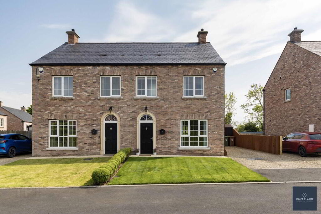 Photo 1 of 17 Lisnisky Crescent, Portadown