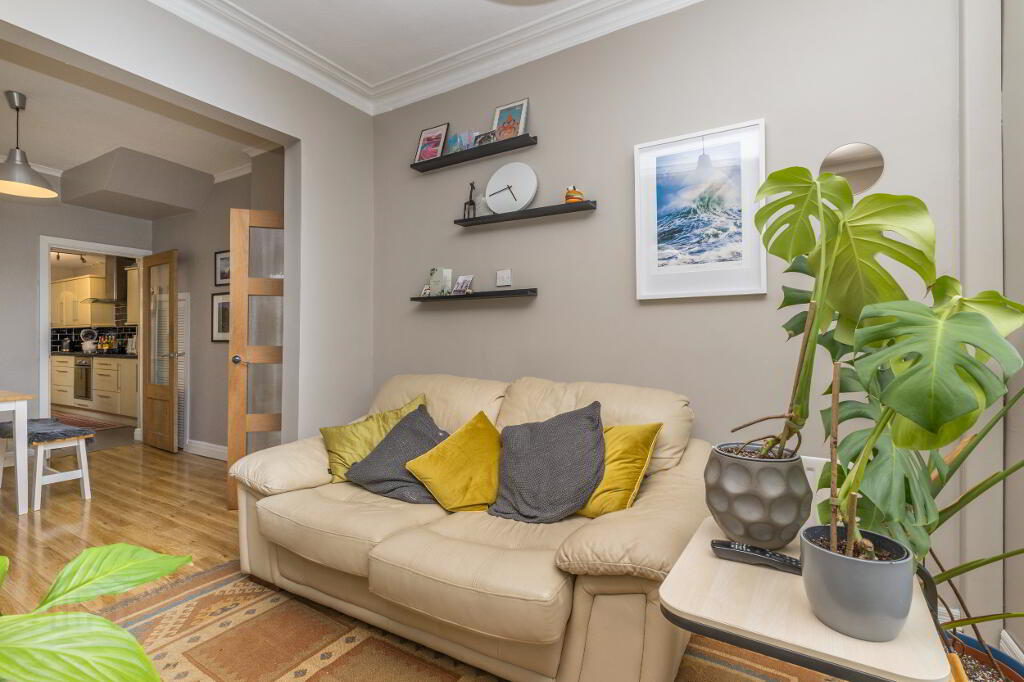 Photo 4 of 3 Clara Crescent Lower, Belfast