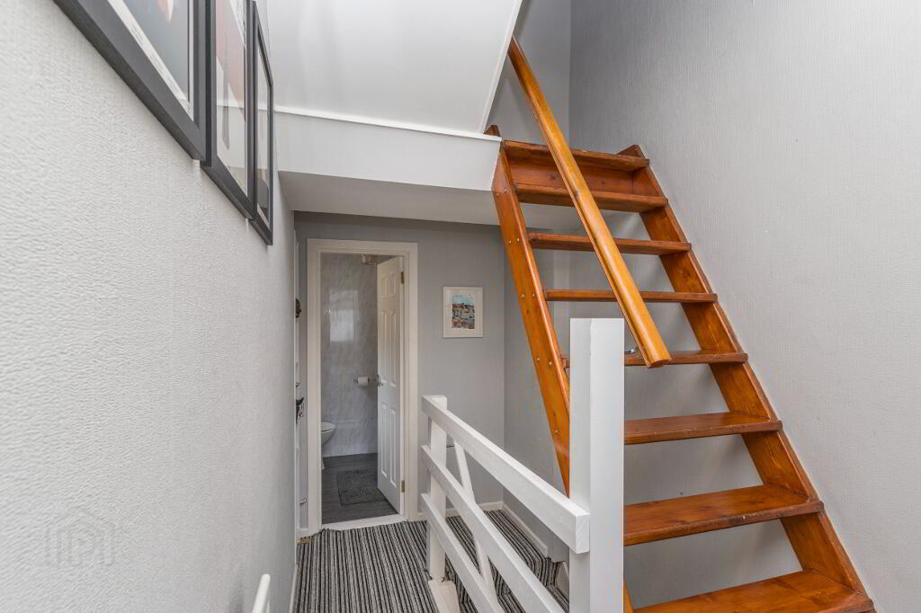 Photo 15 of 3 Clara Crescent Lower, Belfast