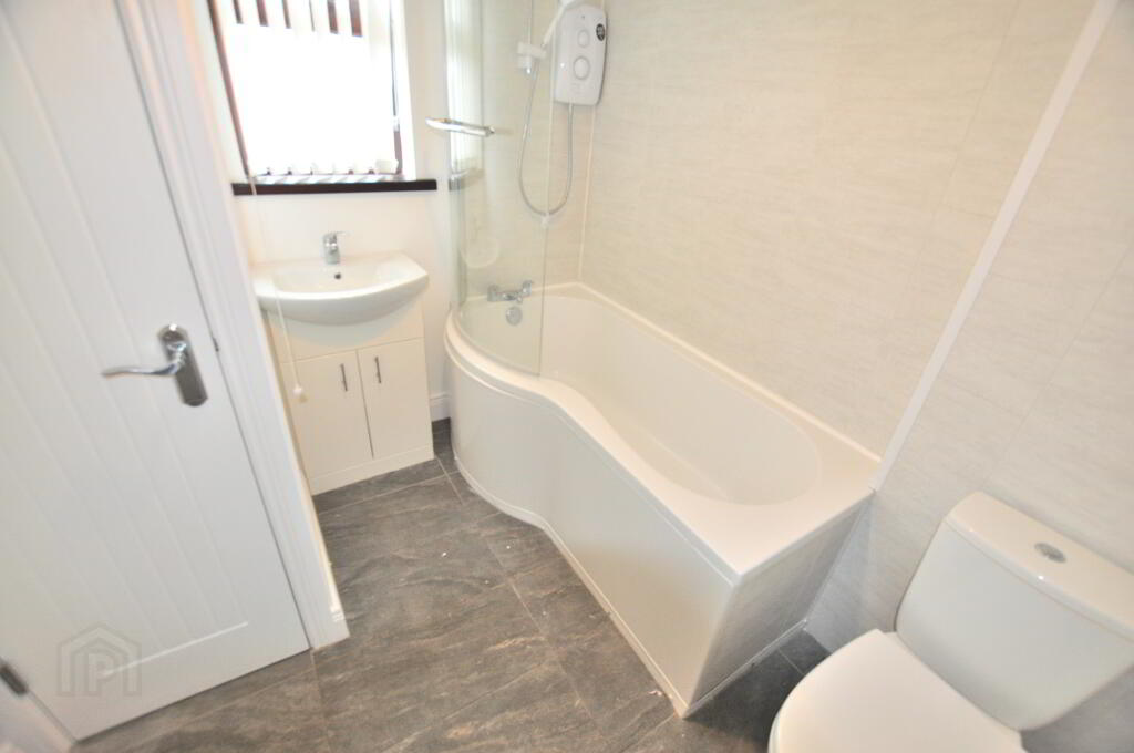 Photo 11 of 234 Ballygowan Road, Belfast
