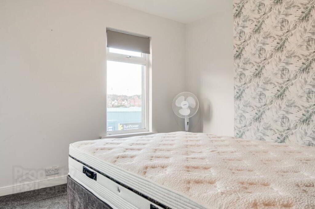 Photo 12 of 127 Clandeboye Road, Bangor