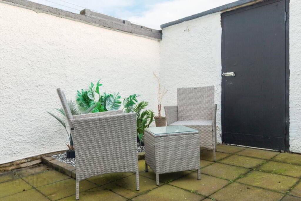Photo 20 of 127 Clandeboye Road, Bangor