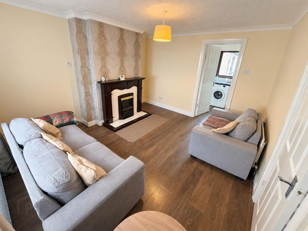 Photo 2 of 60 Foyle Crescent, Newbuildings, L’derry