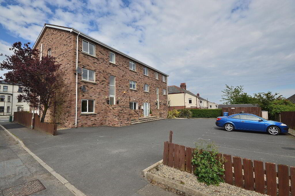 Photo 2 of 53 Bryansburn Road, Bangor West, Bangor
