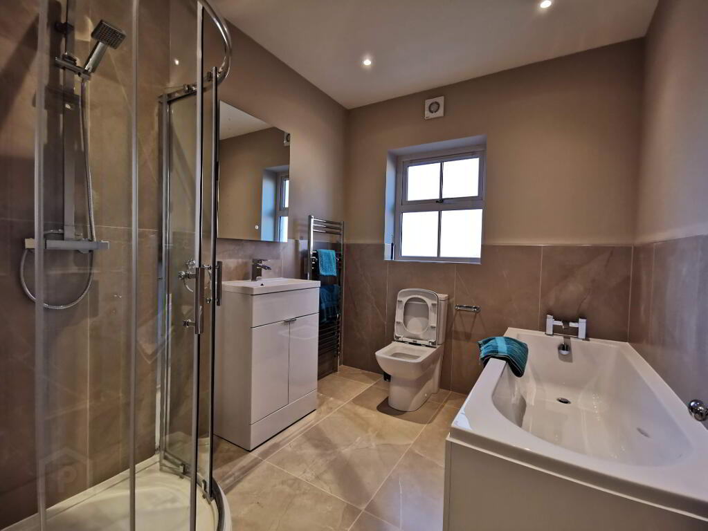 Photo 4 of 16 Oak Country Way, Londonderry