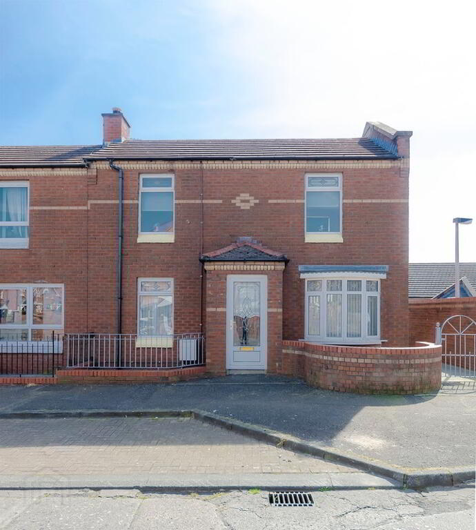 Photo 1 of 68 Upper Charlieville Street, Belfast