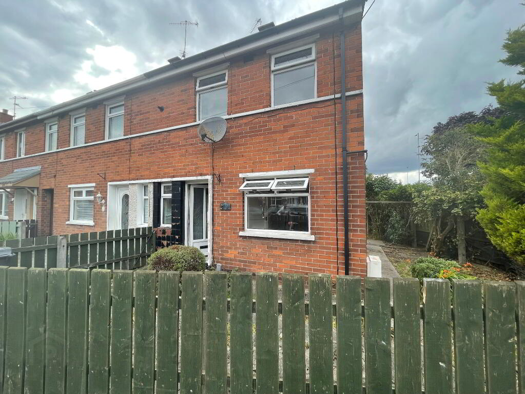 Photo 1 of 14 Sandbrook Grove, Belfast