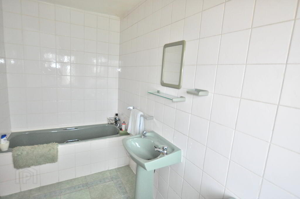 Photo 12 of 61 Newry Street, Rathfriland