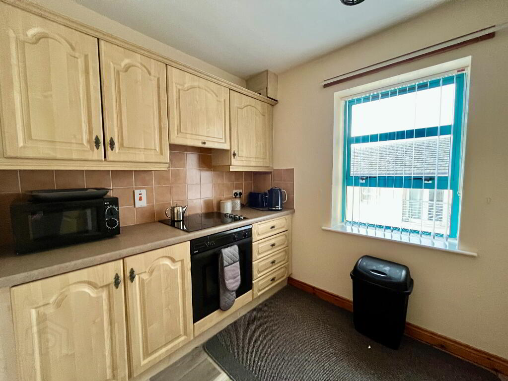 Photo 6 of 36 Queens Court, Londonderry