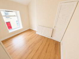 Photo 8 of 27 Edenmore Street, Cityside, L'Derry
