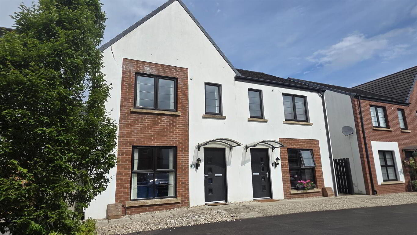 10 Bedford Meadows Antrim, BT41 1AE