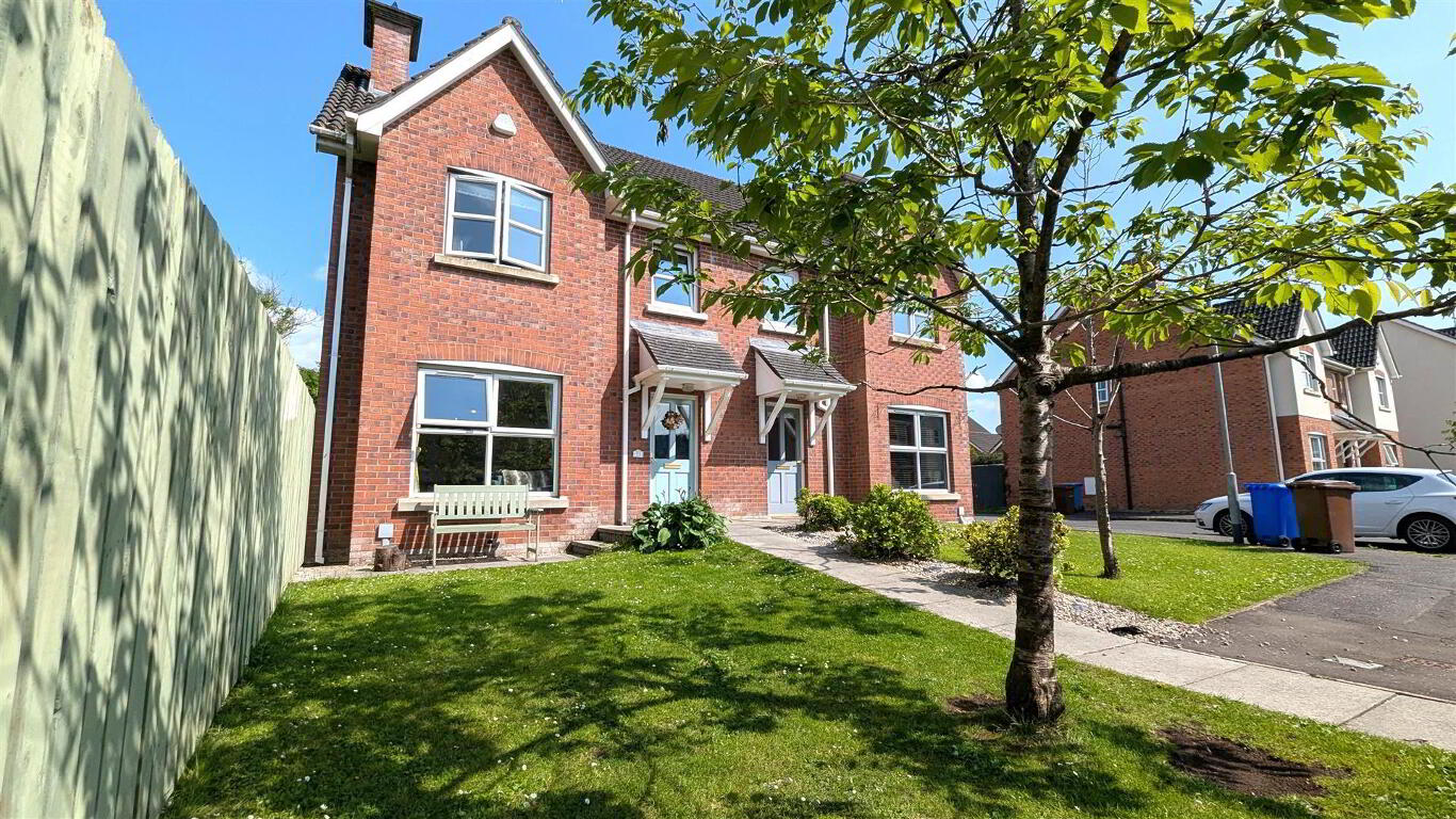 23 Carnbeg Dale Antrim, BT41 4RE