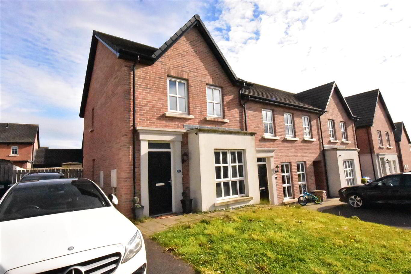 8 Ballyveigh Mews Antrim, BT41 2FG