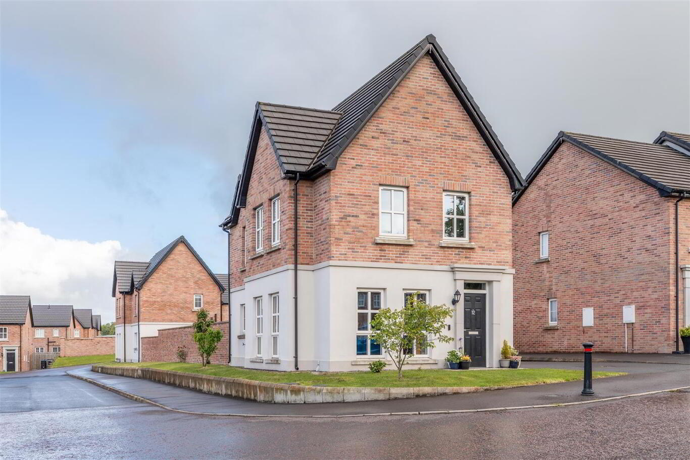 12 Ballyveigh Drive Antrim, BT41 2FJ