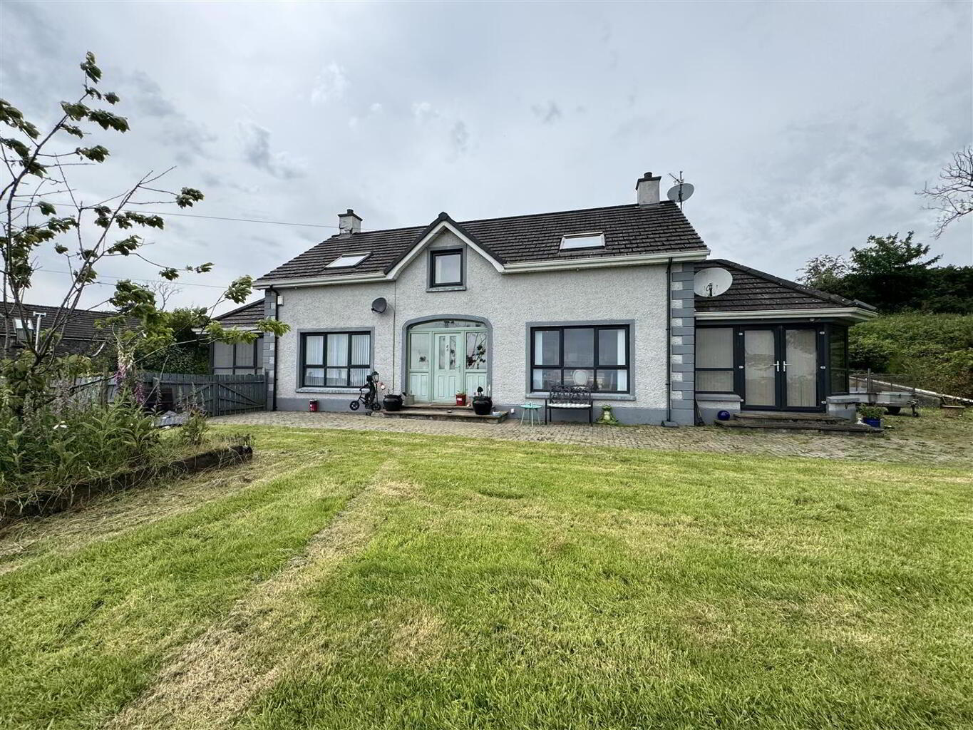 42 Ballynoe Road Antrim, BT41 2QX