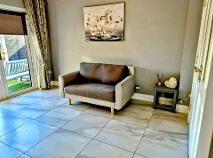 Photo 7 of 39 Mornington Court, Mornington