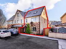 Photo 1 of 10 Butterstream Manor, Trim