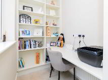 Photo 22 of 28 Hillcrest Manor, Newport