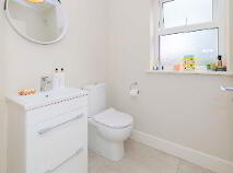 Photo 23 of 28 Hillcrest Manor, Newport