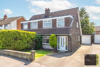 Photo 1 of 13 Ballyhenry Drive, Newtownabbey
