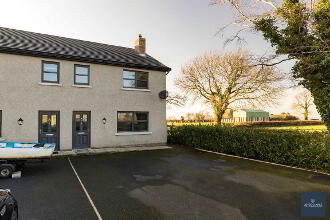 Photo 1 of 5 Ferryview Close, Lurgan