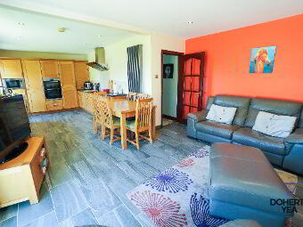 18 Red Fort Drive, Carrickfergus, BT38 9EN photo 3
