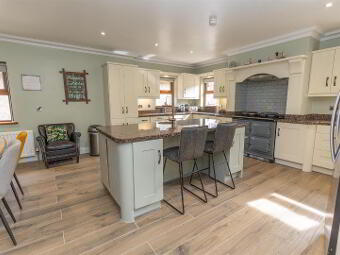 Spelga House, 91 Kilkeel Road, Hilltown, Newcastle, Down, BT34 5XL photo 3