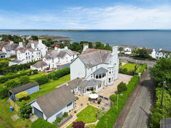 42 Warren Road, Donaghadee, BT21 0PD photo 2