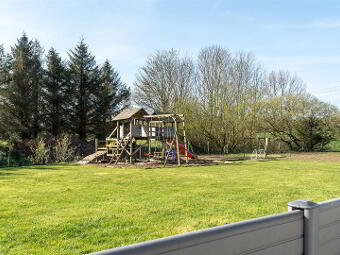 168 Glen Road, Comber, BT23 5QT photo 4