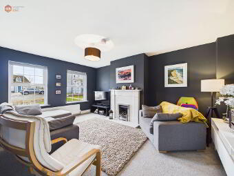 7 The Rocks, Portrush, BT56 8SZ photo 3