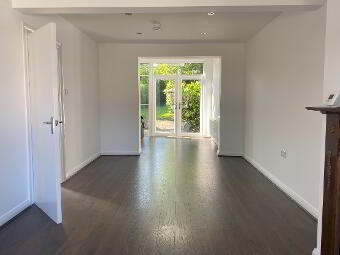 83 Knockbreda Road, Belfast, BT6 0JD photo 3