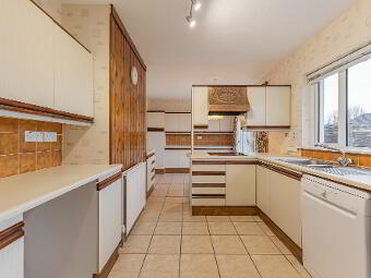 10 Crawford Park, Belfast, BT6 9RS photo 4