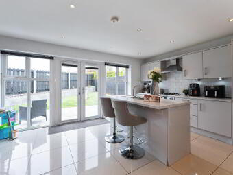120 Regency Park, Newtownards, BT23 8ZG photo 3