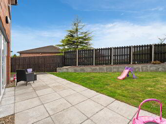 120 Regency Park, Newtownards, BT23 8ZG photo 4