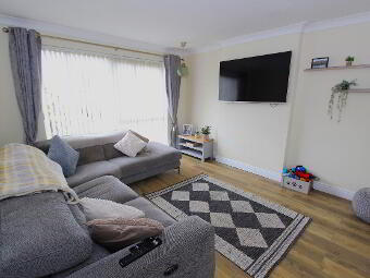 22 Lester Avenue, Lisburn, BT28 3QD photo 2