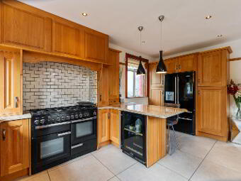 604 Antrim Road, Belfast, BT15 5GN photo 3
