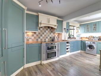 37 Cooks Brae, Kircubbin, Newtownards, BT22 2SQ photo 3