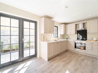 70 Groomsport Road, Bangor, BT20 5NE photo 2