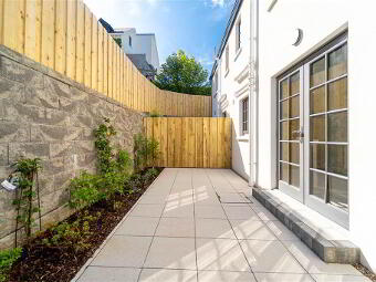 70 Groomsport Road, Bangor, BT20 5NE photo 4