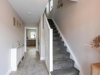34 Cottonmount Drive, Newtownabbey, BT36 4AR photo 3