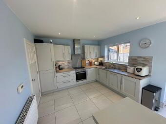 7 Otter Lodge, Dromore, BT25 1GJ photo 3