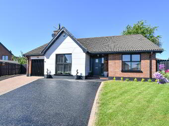 6 Blackthorn Grange, Newtownabbey, BT37 0GN photo 2