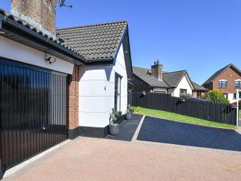6 Blackthorn Grange, Newtownabbey, BT37 0GN photo 4
