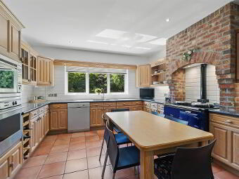 8 Carnesure Manor, Comber, Newtownards, BT23 5SJ photo 3
