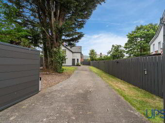 21 Ardmore Avenue, Finaghy Road North, Belfast, BT10 0JP photo 2