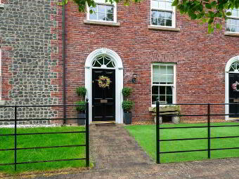 12 Breton Drive, Lisburn, BT28 3ZA photo 2